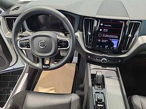 Volvo  XC 60 R Design 2WD Bluetooth Navi LED Klima Einparkhilfe el. Fenster