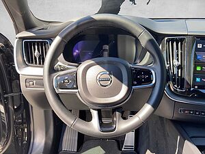 Volvo  XC 60 R Design 2WD Bluetooth Navi LED Klima Einparkhilfe el. Fenster