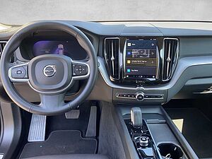 Volvo  XC 60 Momentum Pro AWD Bluetooth Navi LED Vollleder Klima Einparkhilfe el. Fenst