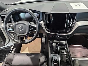 Volvo  XC 60 R Design AWD Bluetooth Navi LED Klima Einparkhilfe el. Fenster