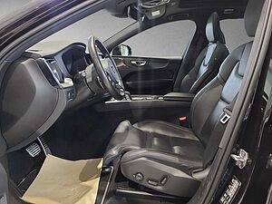 Volvo  XC 60 R Design AWD Bluetooth Navi LED Klima Standhzg Einparkhilfe el. Fenster