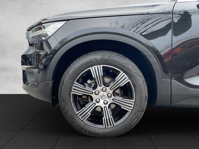 Volvo  XC 40 Inscription 2WD Bluetooth Navi LED Vollleder Klima Einparkhilfe el. Fenste