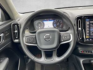 Volvo  XC 40 Inscription 2WD Bluetooth Navi LED Vollleder Klima Einparkhilfe el. Fenste