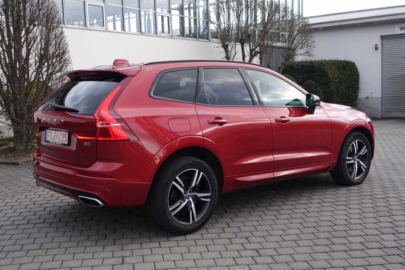 Volvo  XC60 R-Design, B5 Mild-Hybrid Diesel AWD