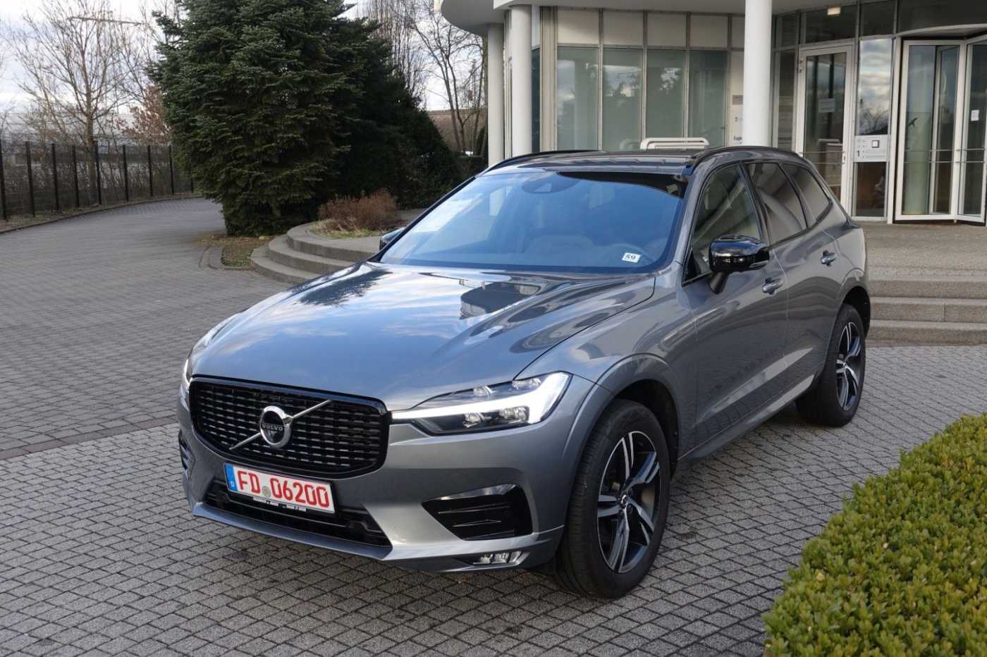 Volvo  XC60 R-Design, B4 Mild-Hybrid Diesel AWD