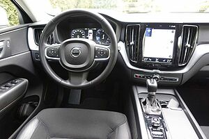 Volvo  XC60 D4 Automatikgetriebe (140kW/190PS) Momentum Pro