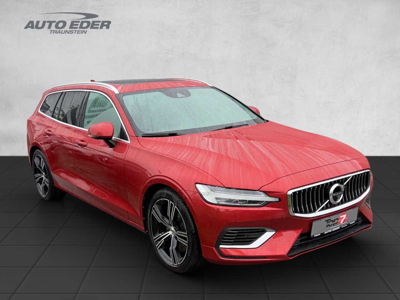 Volvo  V60 Inscription Recharge Plug-In Hybrid AWD Bluetooth Head Up Display Navi LED K