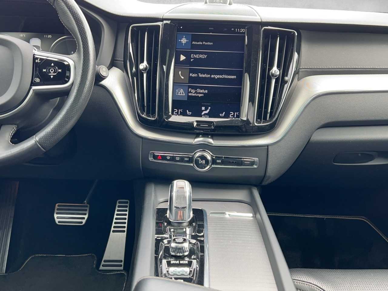 Volvo  XC 60 R Design Plug-In Hybrid AWD Sportpaket Bluetooth Head Up Display Navi LED