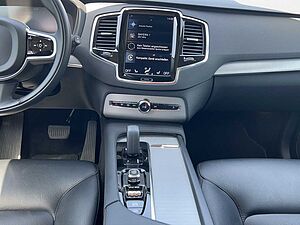 Volvo  XC 90 R Design Expression Recharge Plug-In Hybrid  Bluetooth Navi LED Vollleder