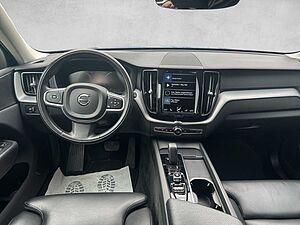 Volvo  XC 60 R Design Expression Recharge Plug-In Hybrid  Bluetooth Navi LED Vollleder