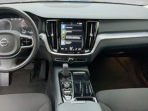 Volvo  V60 R Design T6 AWD AHK Winterpaket Bluetooth Navi LED Klima Einparkhilfe el. Fe