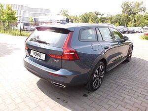 Volvo  Cross Country AWD B4 Diesel EU6d Pro Allrad StandHZG AHK Navi Leder digitales Co