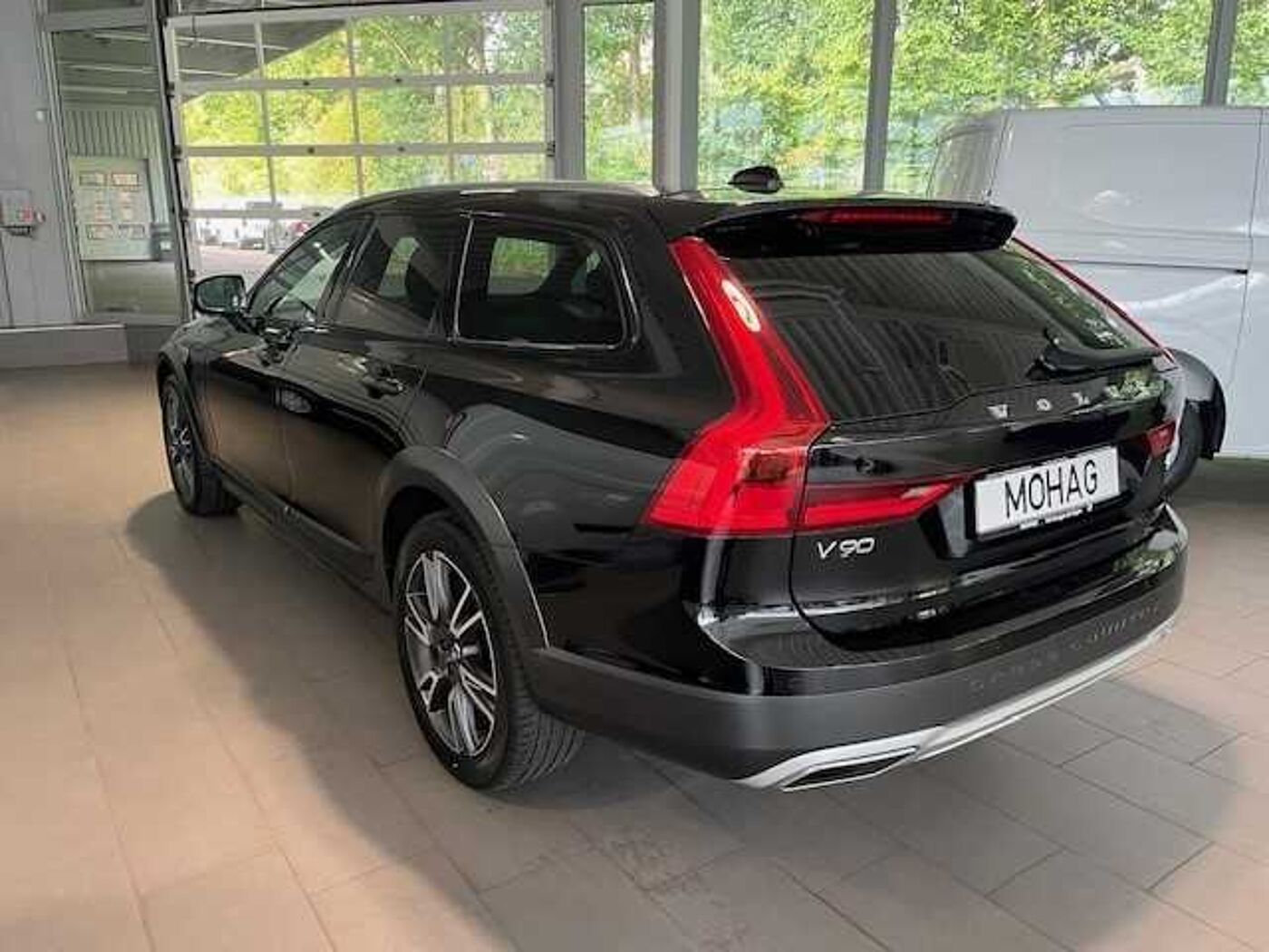 Volvo  Cross Country Pro D5 AWD StandHz 360Grad ACC BLIS H&K