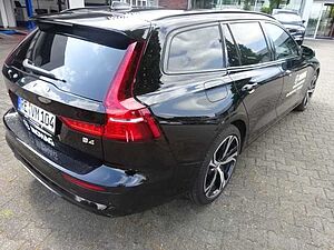 Volvo  Plus Dark B4 - Navi, ACC, Standheizung