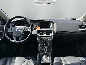 Volvo  You! T4 Navi Leder digitales Cockpit Bi-Xenon Dyn. Kurvenlicht Sperrdiff. Klimaa