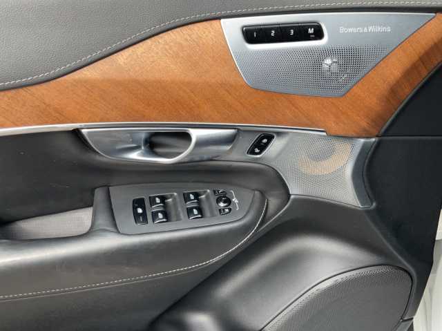 Volvo  XC 90 D5 AWD Inscription Geartronic Head Up Display Navi LED Vollleder Klima Ein