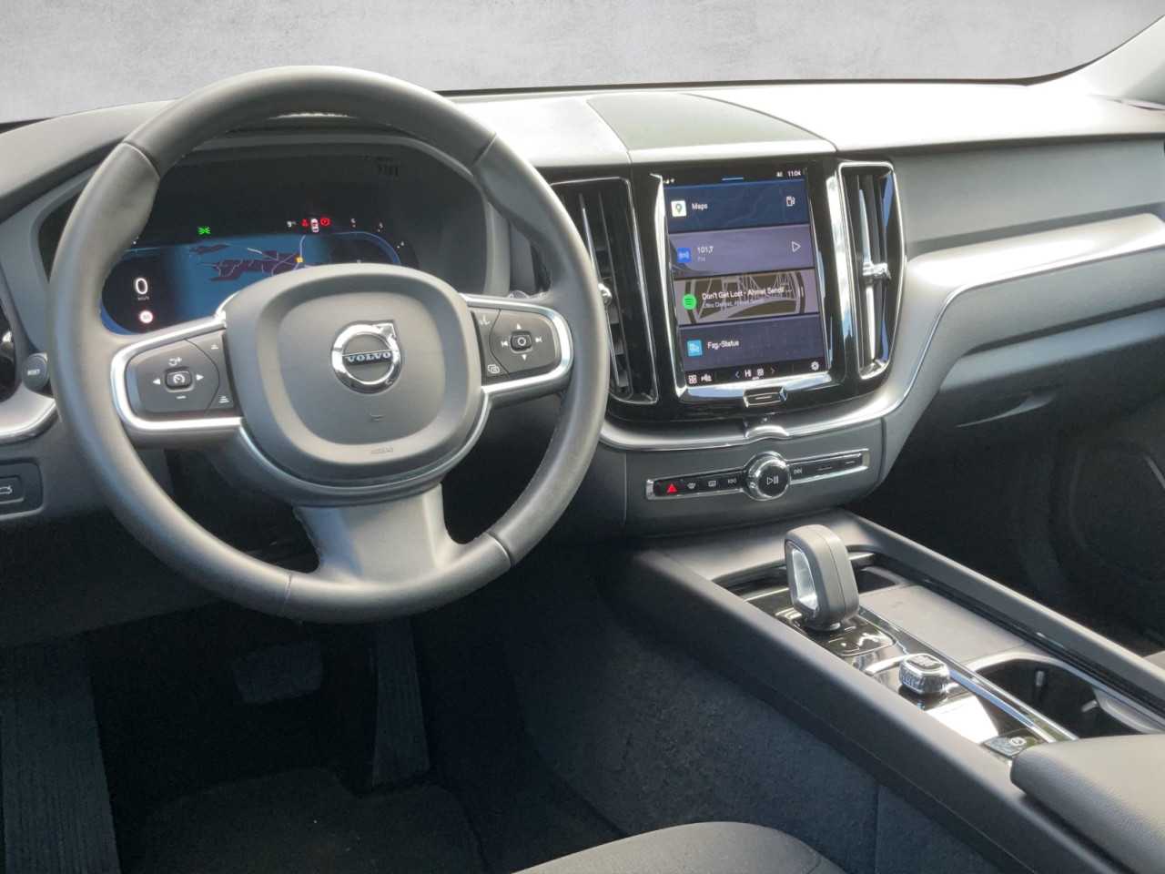 Volvo  XC 60 B4 Momentum Pro Mild-Hybrid 2WD Geartronic Navi LED Klima Einparkhilfe el.