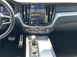 Volvo  XC60 B4 (Diesel) 2WD R-Design Mild-Hybrid Automati Bluetooth Navi LED Klima Einp