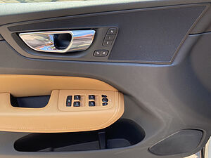 Volvo  XC60 D5 Inscription AWD Automatik Bluetooth Head Up Display Navi LED Vollleder K