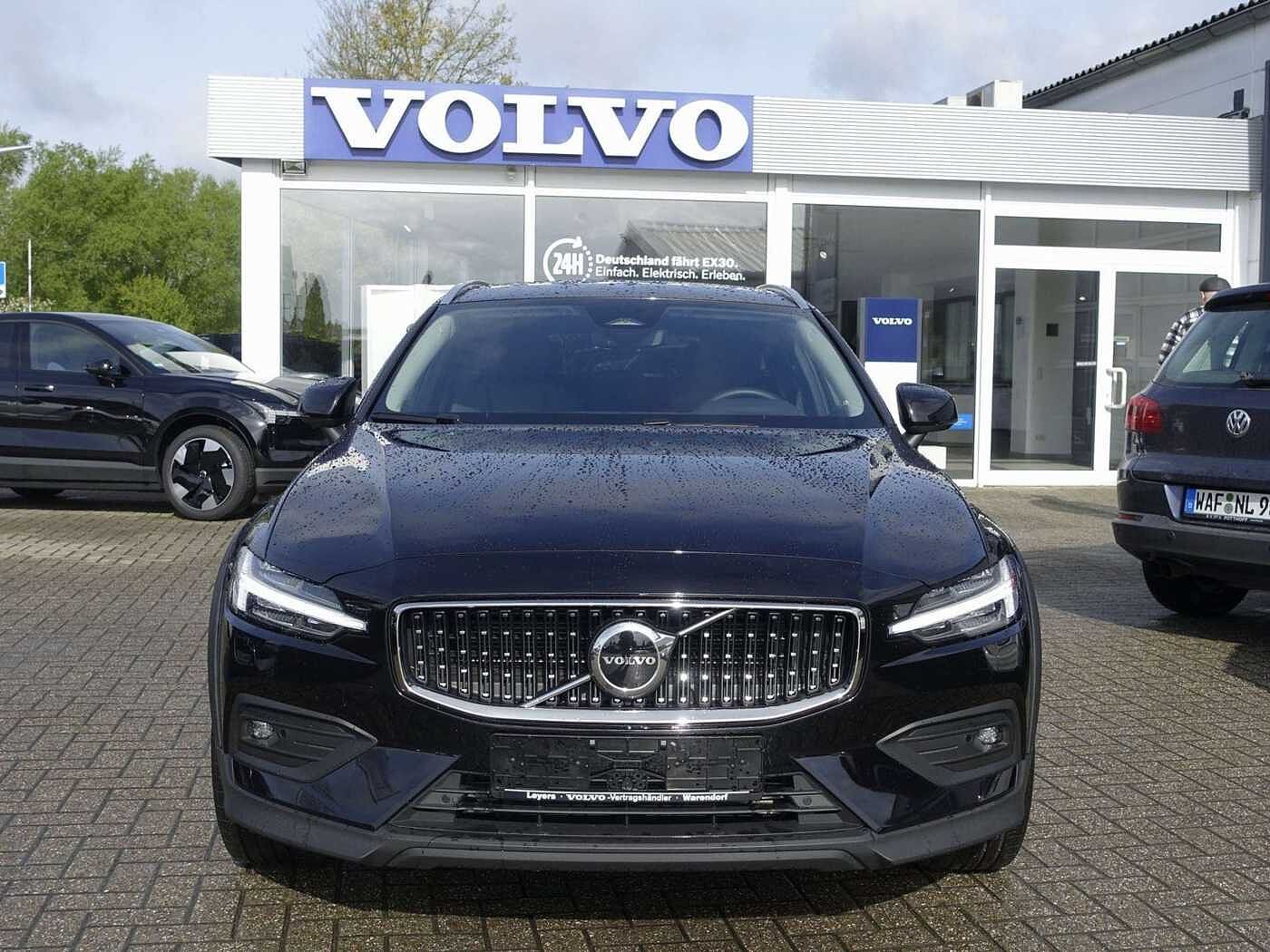 Volvo  /Carplay/Winterpaket/Kamera