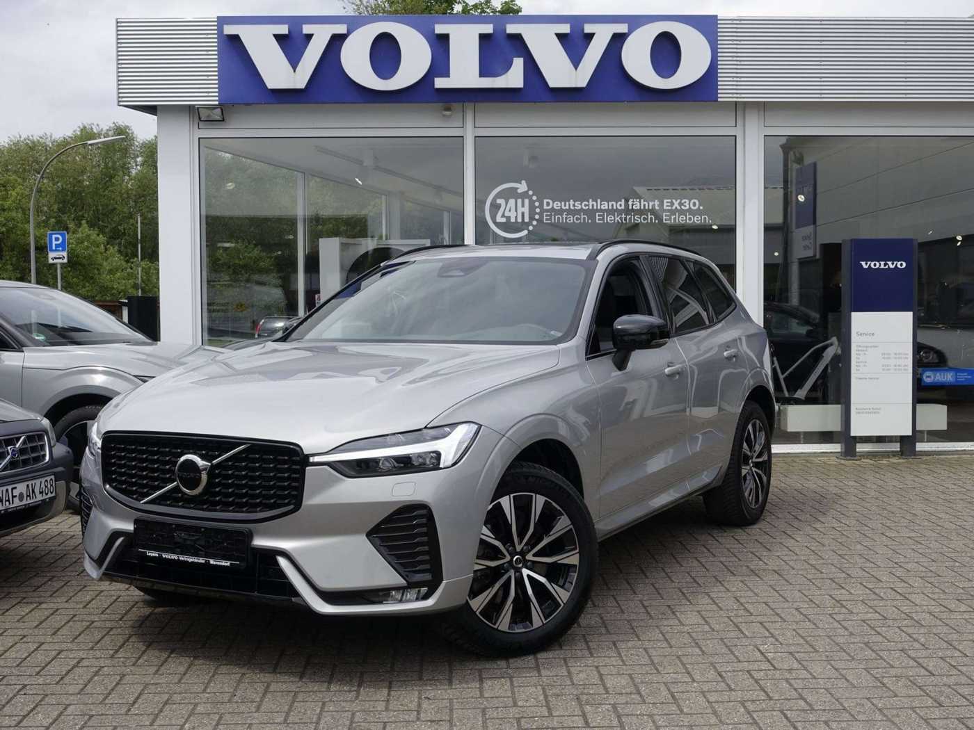 Volvo  Plus B4 Dark/Kamera/H&K/Memory/Pano/Carplay