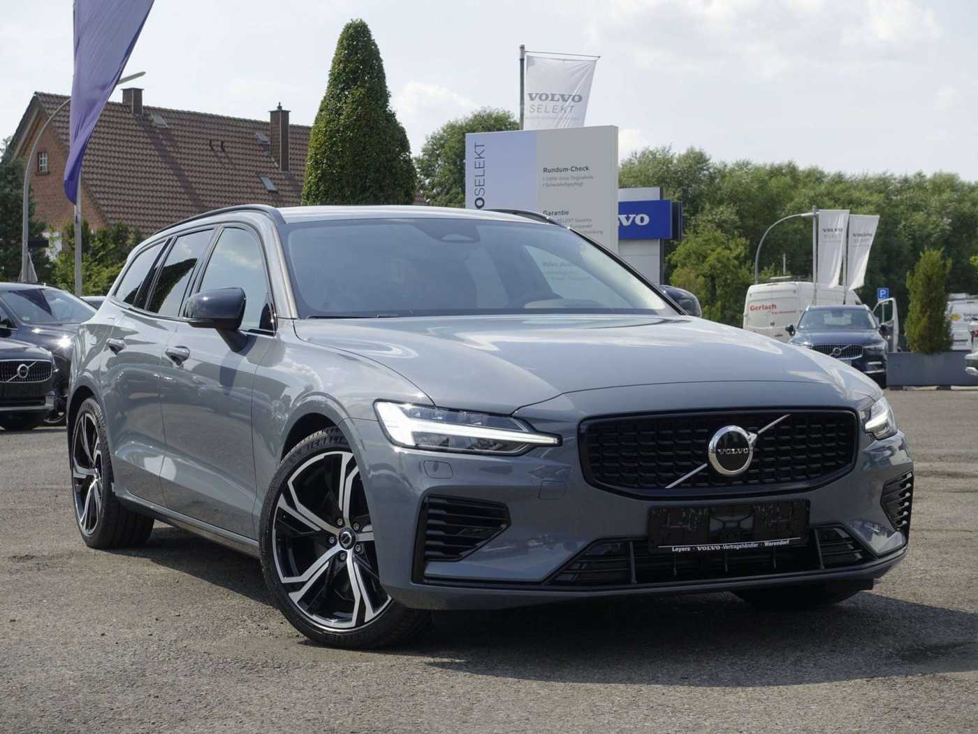 Volvo  T6 AWD Plug-in Hybrid Plus Dark KAMERA/PILOT