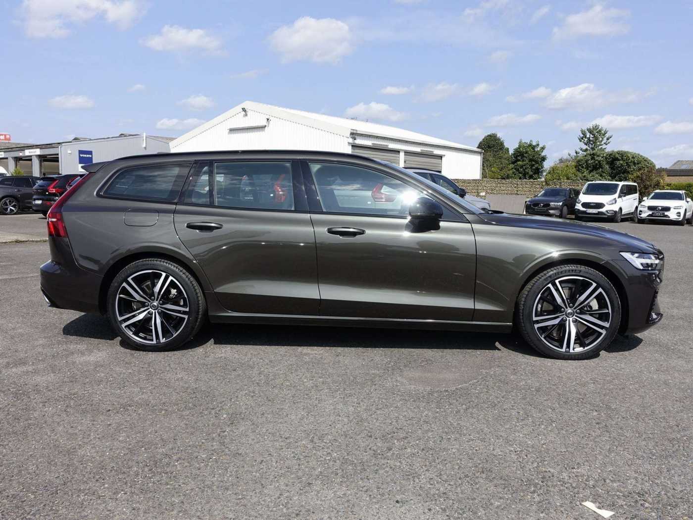 Volvo  Recharge T6 AWD R-Design AHK/PILOT/BLIS/KAME