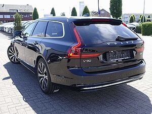 Volvo  Ultimate/B4 Bright/Kamera/Pano/HeadUP/H&K