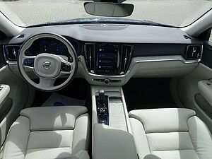 Volvo  V60 B4 Diesel Cross Country Plus/Kamera/AHK/H&K