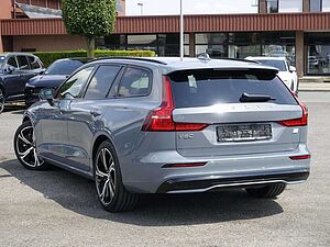 Volvo  T6 AWD Plug-in Hybrid Plus Dark KAMERA/PILOT