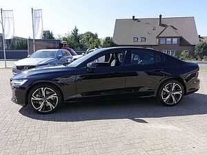 Volvo  Ultimate B5 AWD Dark/Pano/Head-UP/360°/H&K