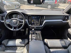 Volvo  V60 T8 TWIN ENGINE AWD Automatikgetriebe (223+65kW/303+87PS) R-Design