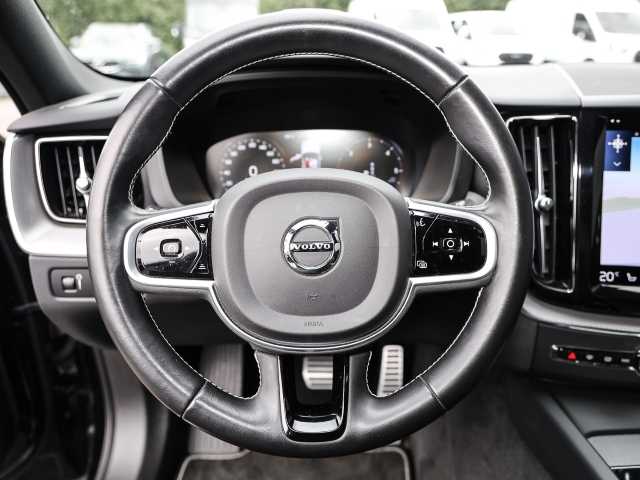 Volvo  R Design AWD B4 Diesel EU6d Allrad StandHZG Navi digitales Cockpit Memory Sitze