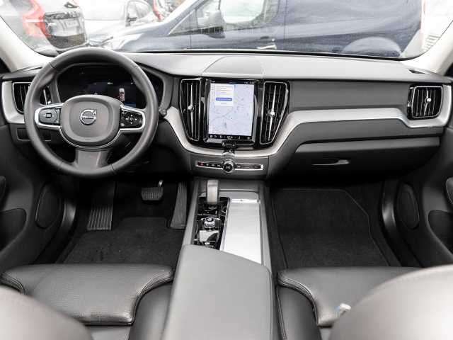 Volvo  Plus Bright 2WD B4 Benzin EU6d digitales Cockpit Memory Sitze Soundsystem LED Sc