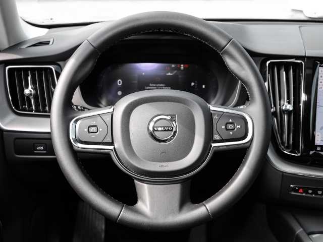 Volvo  Core 2WD B4 Benzin EU6d digitales Cockpit Memory Sitze Soundsystem LED Scheinwer