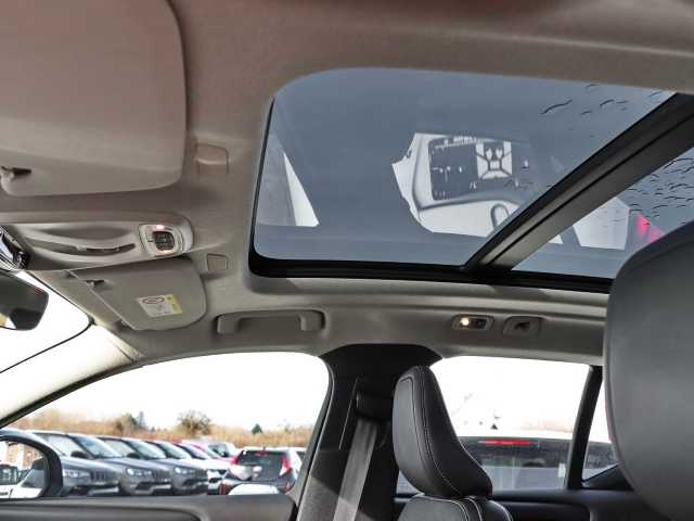 Volvo  Momentum 2WD T3 Panorama Kamera Frontscheibenhzg