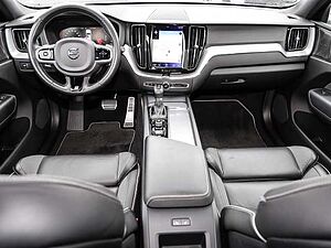 Volvo  R Design 2WD D4 EU6d-T Navi digitales Cockpit Memory Sitze Soundsystem HarmanKar