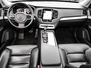 Volvo  Momentum AWD D5 Allrad Navi Leder digitales Cockpit Soundsystem LED Kurvenlicht