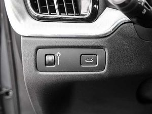 Volvo  R Design AWD D4 EU6d-T Allrad Navi digitales Cockpit Memory Sitze Soundsystem LE