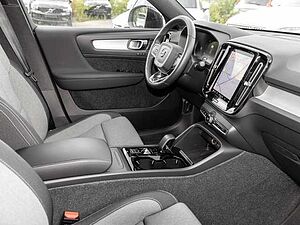 Volvo  Plus Dark 2WD B3 EU6d Navi digitales Cockpit Memory Sitze Soundsystem HarmanKard