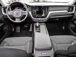 Volvo  Core 2WD B4 Benzin EU6d digitales Cockpit Soundsystem LED Scheinwerferreg.