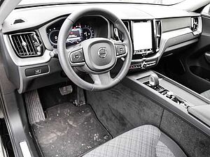 Volvo  Core 2WD B4 Benzin EU6d digitales Cockpit Soundsystem LED Scheinwerferreg.