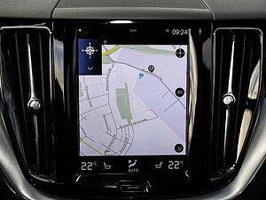 Volvo  Momentum Pro AWD B4 Diesel EU6d Allrad StandHZG Navi Leder digitales Cockpit