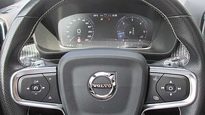 Volvo  D4 AWD R-Design +ACC+BLIS+PANO+360+SHZ+AHK