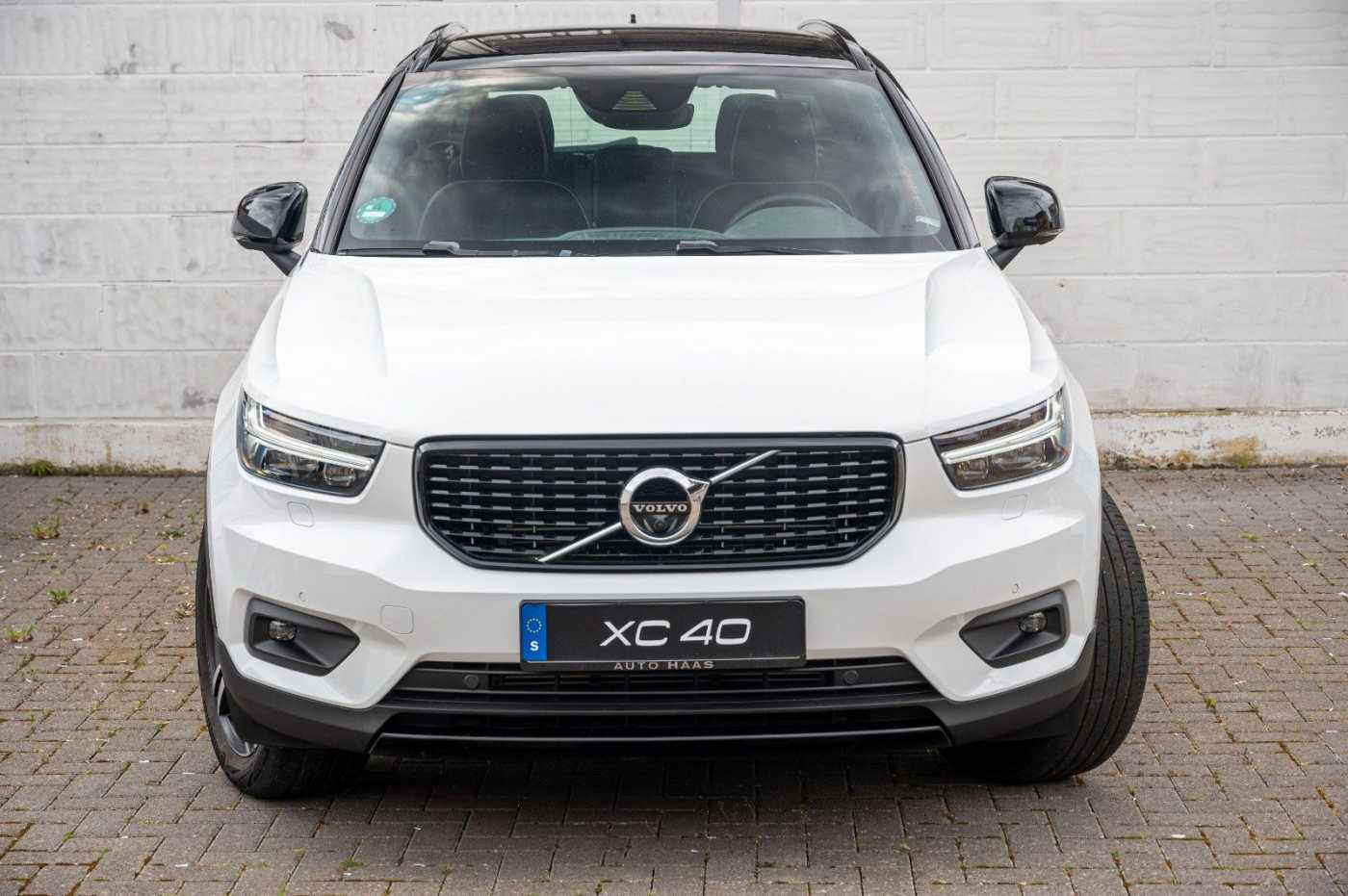 Volvo  R-Design Plug-In Hybrid T5