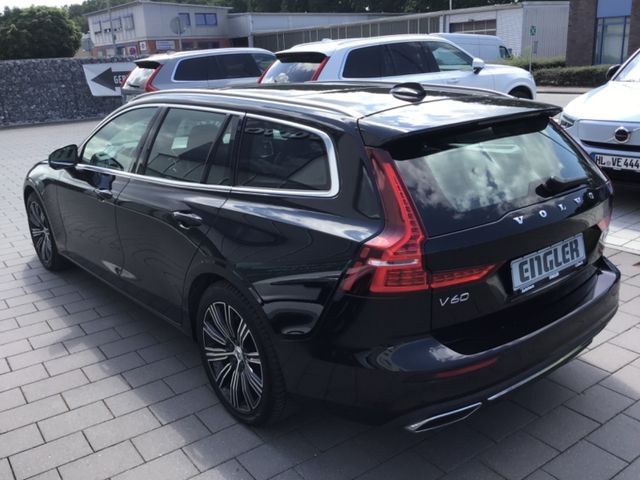 Volvo  T8 Inscription AWD PanoDach AHK Navi Leder