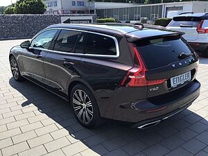 Volvo  V60 T8 TWIN ENGINE AWD Automatikgetriebe (223+65kW/303+87PS) Inscription