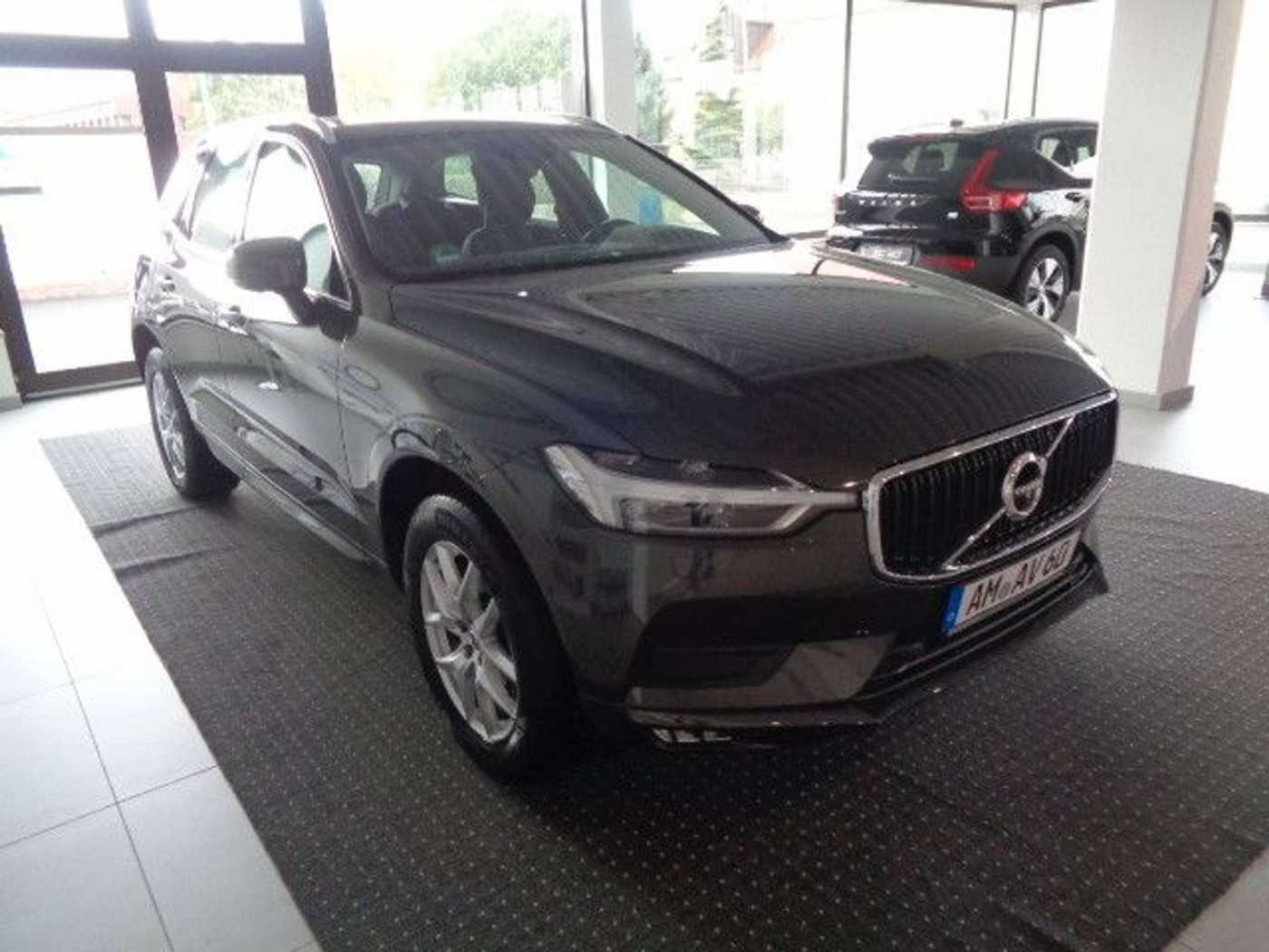 Volvo  Momentum Pro AWD*STANDHEIZUNG*BLIS*RADAR