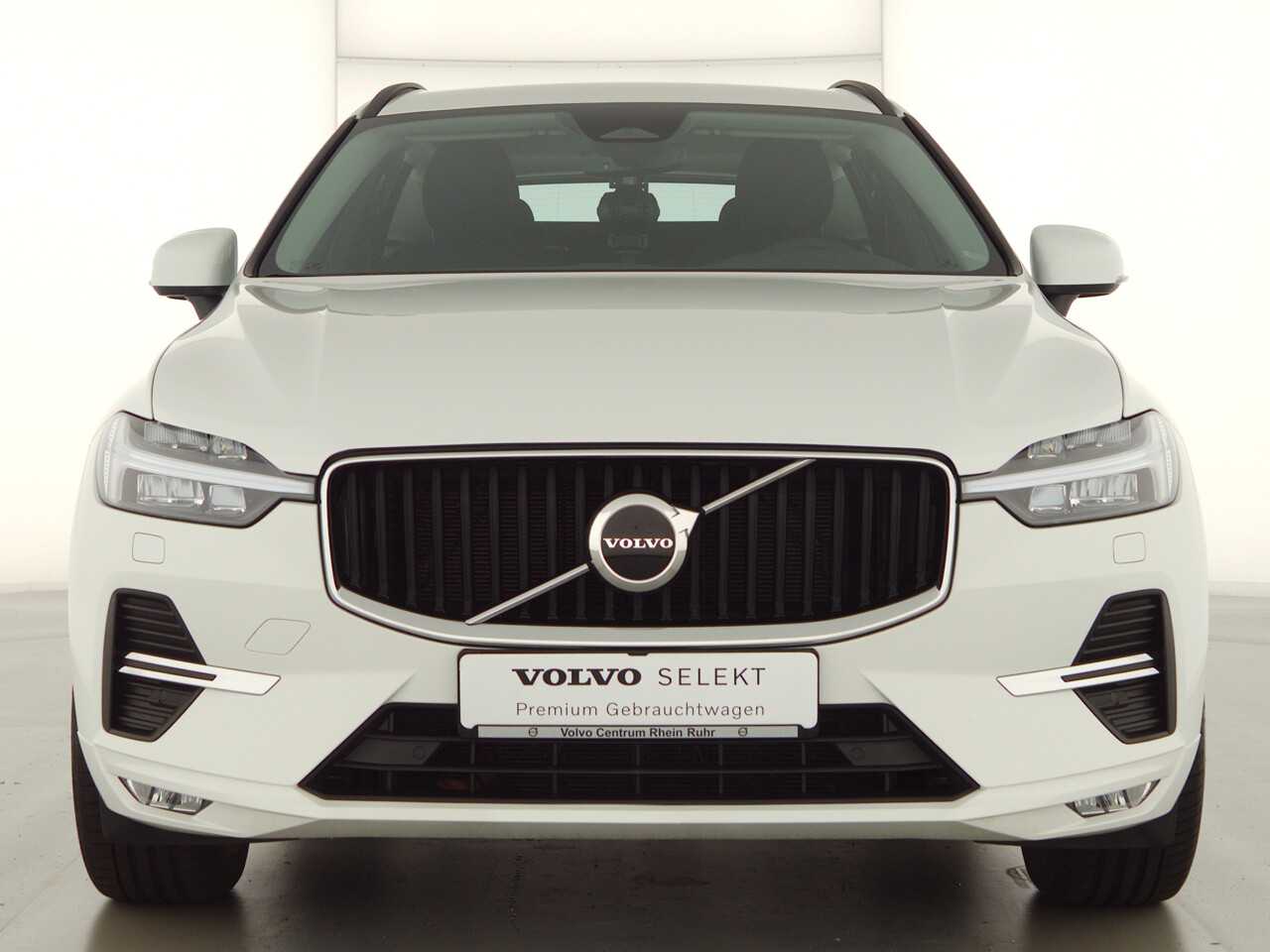 Volvo  XC60 Momentum Pro, B4 Mild-Hybrid Benzin