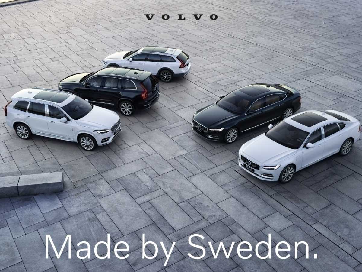 Volvo  XC40 Recharge Plus, T5 Plug-in Hybrid, Elektrisch/Benzin, Dark